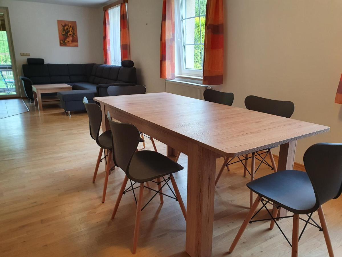 Apartmany Srni U Hlinska Глінско Екстер'єр фото